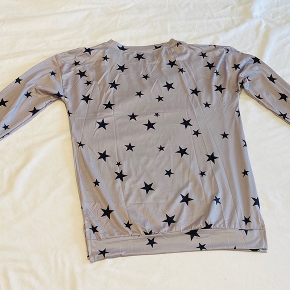 Cool and Comfy Relaxed Fit Long-sleeve Top - Picture 5 of 7